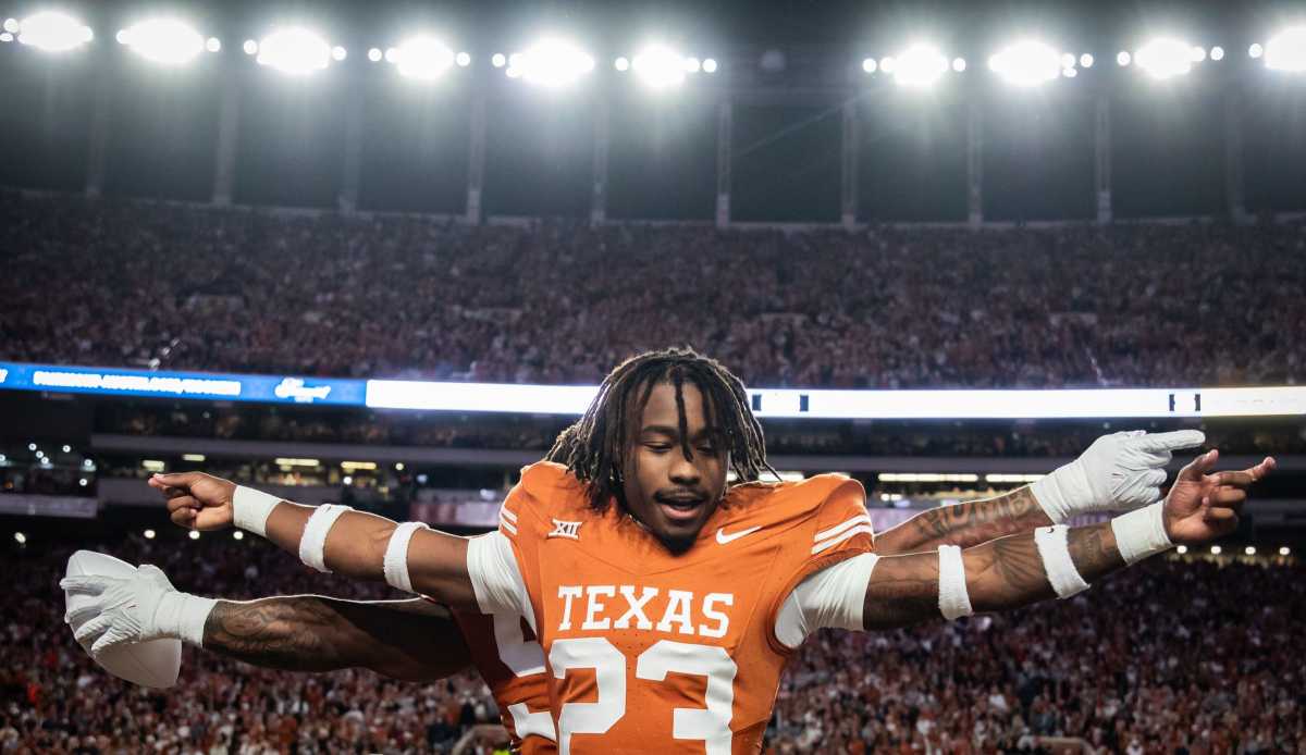 Texas DB Jahdae Barron